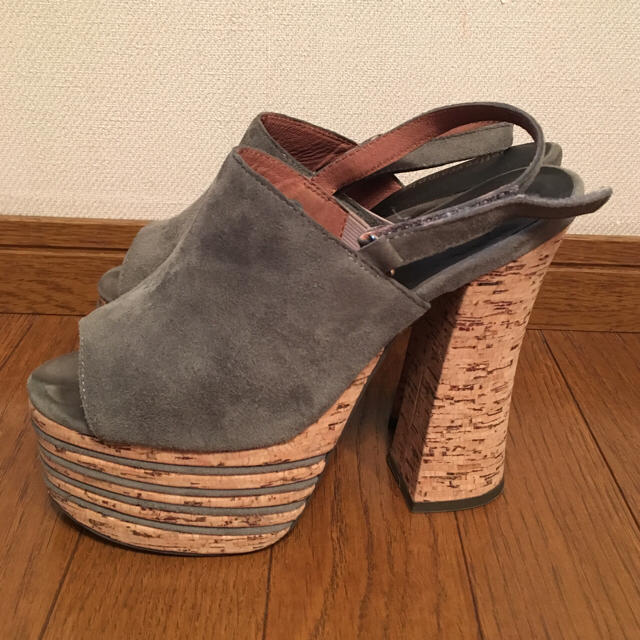 JEFFREY CAMPBELL(ジェフリーキャンベル)のyu様専用 7/8まで取置中 レディースの靴/シューズ(サンダル)の商品写真