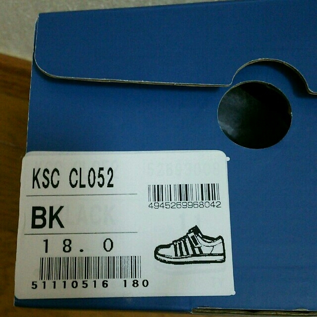 K-SWISS(ケースイス)のicon4111様専用です♪新品☆ K-SWISS キッズシューズ 18㎝ キッズ/ベビー/マタニティのキッズ靴/シューズ(15cm~)(スニーカー)の商品写真