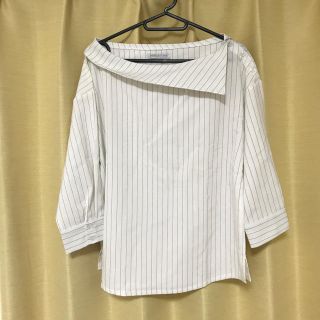 ザラ(ZARA)の【新品】ストライプ トップス(シャツ/ブラウス(長袖/七分))