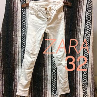 ザラ(ZARA)のZARA ホワイト デニム ザラ 32 パンツ 白デニム スキニー(スキニーパンツ)