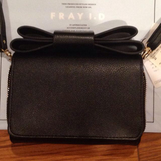 FRAY I.D(フレイアイディー)のFRAY I.D リボンミニバッグ レディースのバッグ(クラッチバッグ)の商品写真