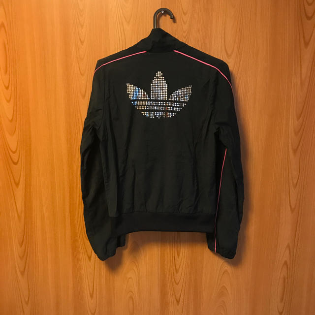 adidas(アディダス)のアディダスオリジナルス トラックジャケット ブルゾン レディースのジャケット/アウター(ブルゾン)の商品写真