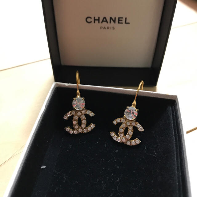 CHANEL(シャネル)のCHANELピアス 美品 レディースのアクセサリー(ピアス)の商品写真