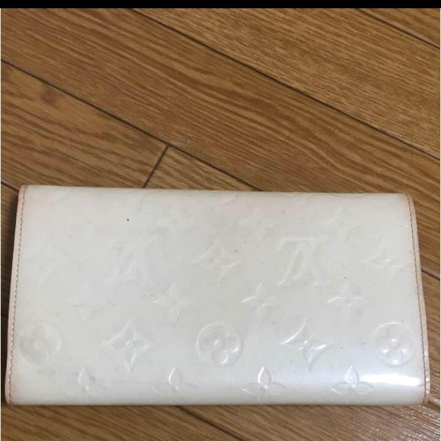 LOUIS VUITTON(ルイヴィトン)のルイヴィトン ヴェルニ 財布 レディースのファッション小物(財布)の商品写真