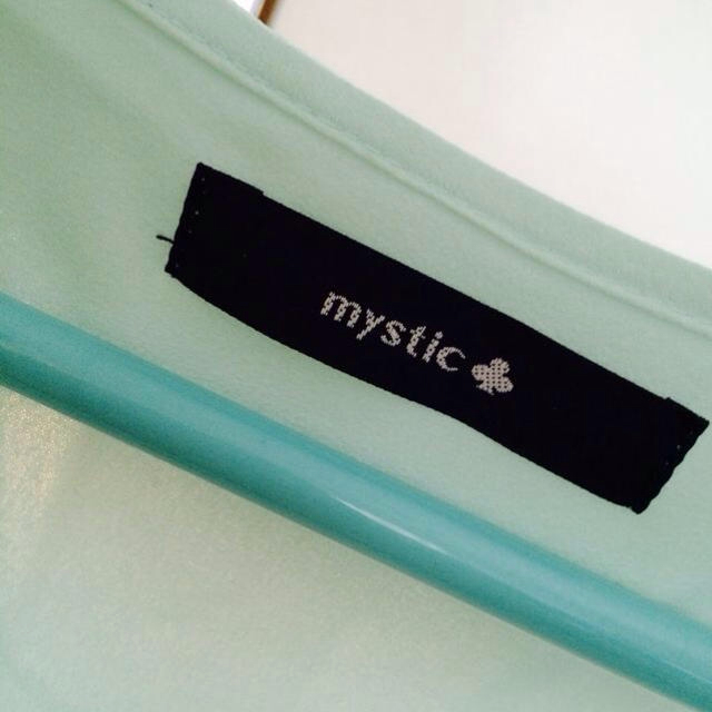 mystic(ミスティック)のmystic 春カラートップス レディースのトップス(シャツ/ブラウス(長袖/七分))の商品写真