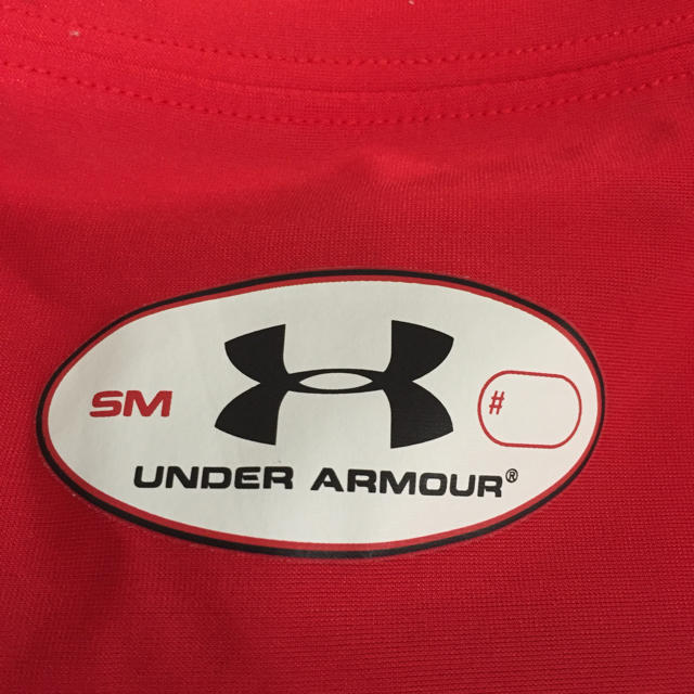 UNDER ARMOUR(アンダーアーマー)のUNDER ARMOURインナーシャツ スポーツ/アウトドアのゴルフ(ウエア)の商品写真