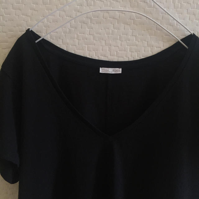 ZARA(ザラ)のZARA Vネック 半袖Tシャツ ブラック レディースのトップス(Tシャツ(半袖/袖なし))の商品写真