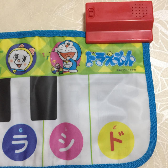 小学館(ショウガクカン)のドラえもん ピアノ おもちゃ  キッズ/ベビー/マタニティのおもちゃ(楽器のおもちゃ)の商品写真