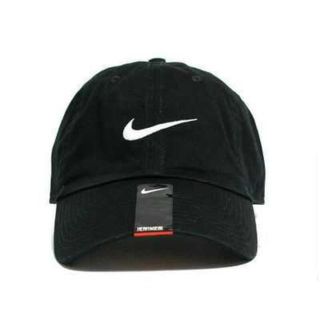 ナイキ(NIKE)の海外モデル★新品！NIKE★ナイキswooshロゴキャップ(キャップ)