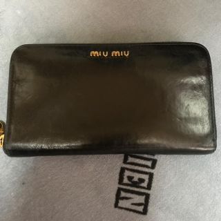 ミュウミュウ(miumiu)のmiu miu ミュウミュウ 財布(財布)