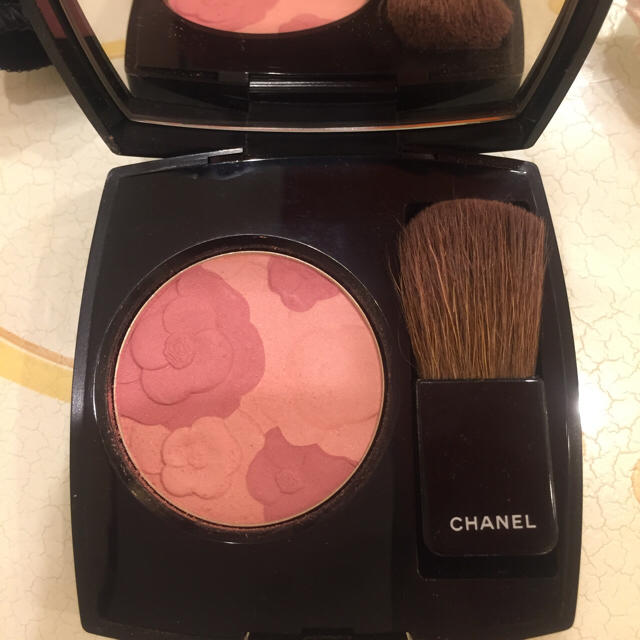 CHANEL(シャネル)のシャネル カメリア チーク コスメ/美容のベースメイク/化粧品(チーク)の商品写真