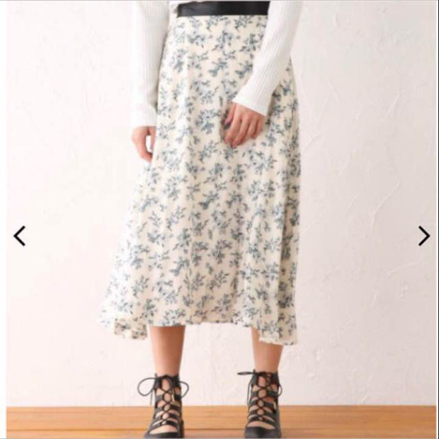 Avan Lily(アバンリリー)のAvan lily♡花柄フレアスカート レディースのスカート(ロングスカート)の商品写真