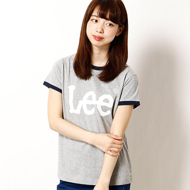 E hyphen world gallery(イーハイフンワールドギャラリー)のLeeロゴTシャツ【美品】 レディースのトップス(Tシャツ(半袖/袖なし))の商品写真