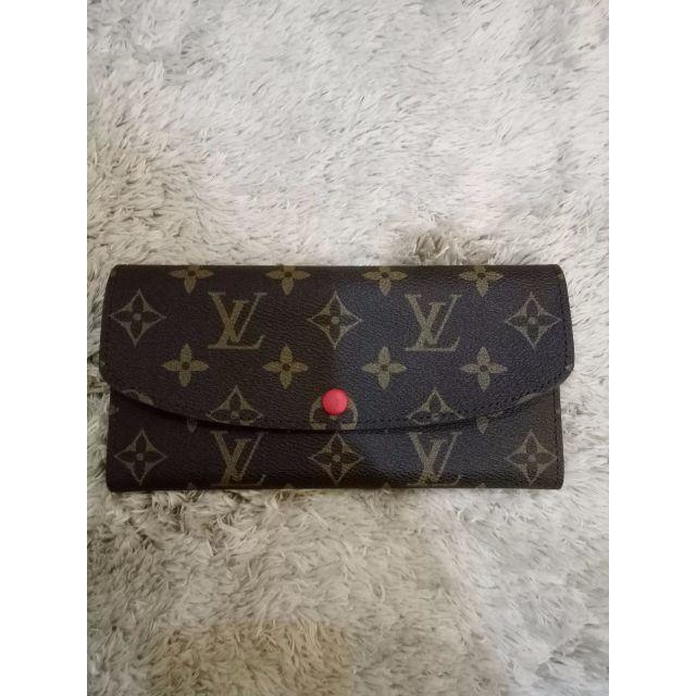 LOUIS VUITTON(ルイヴィトン)のLV　ルイヴィ	トン 長財布　最新様式 レディースのファッション小物(財布)の商品写真