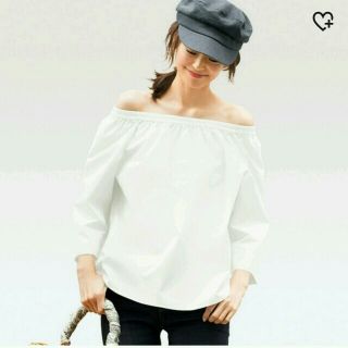 ユニクロ(UNIQLO)のユニクロ コットンオフショルブラウス(七分丈)(シャツ/ブラウス(長袖/七分))