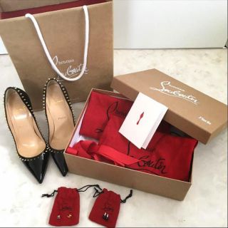 クリスチャンルブタン(Christian Louboutin)の "Xmas限定価格🎁ブラック×ゴールド   美品(ハイヒール/パンプス)