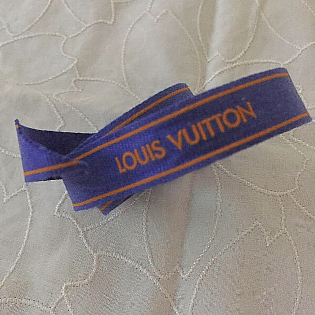 LOUIS VUITTON(ルイヴィトン)のLOUIS VUITON ショップリボン🎗 その他のその他(その他)の商品写真