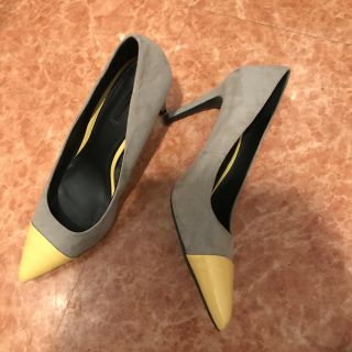 ザラ(ZARA)のZARAイエロー切り替えパンプス(ハイヒール/パンプス)