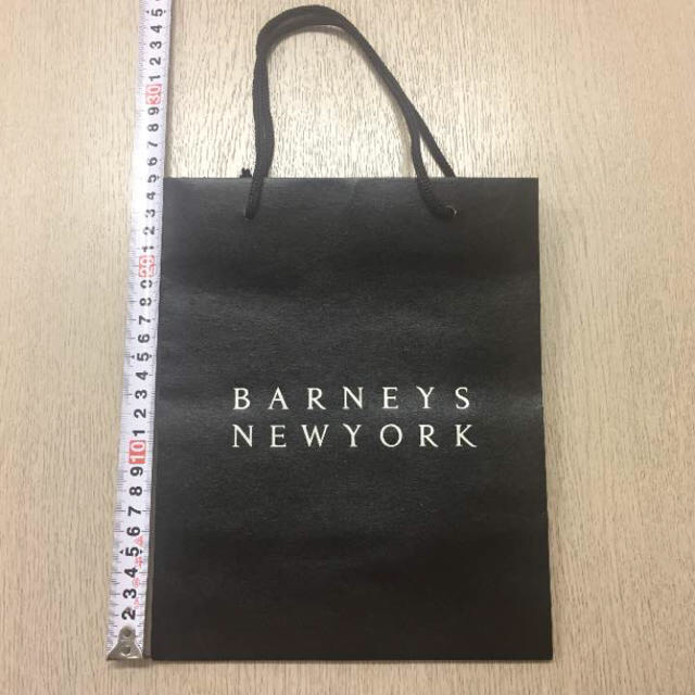 BARNEYS NEW YORK - ショップ袋 バーニーズニューヨーク 黒 ブラックの通販 by Korim｜バーニーズニューヨークならラクマ