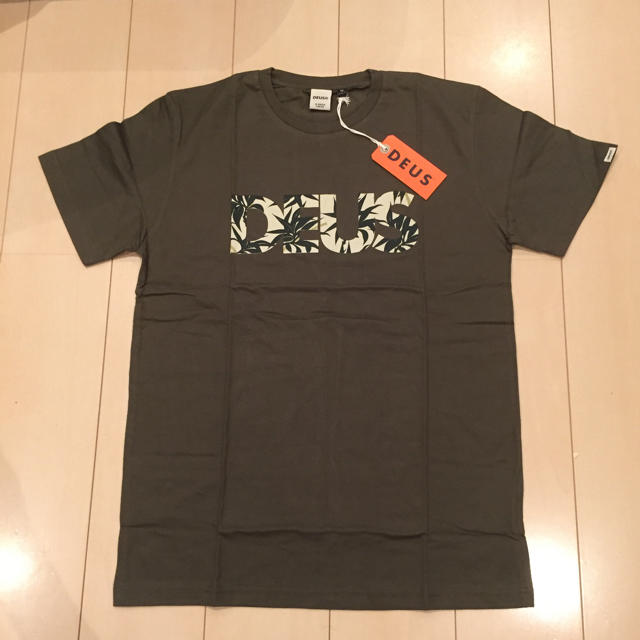 Deus ex Machina(デウスエクスマキナ)のnike様専用 DEUS Tシャツ メンズのトップス(Tシャツ/カットソー(半袖/袖なし))の商品写真