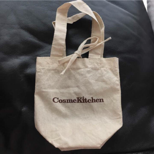 Cosme Kitchen(コスメキッチン)の【CosmeKitchen】ミニ手さげバック♡プレゼント用ラッピング レディースのバッグ(ショップ袋)の商品写真