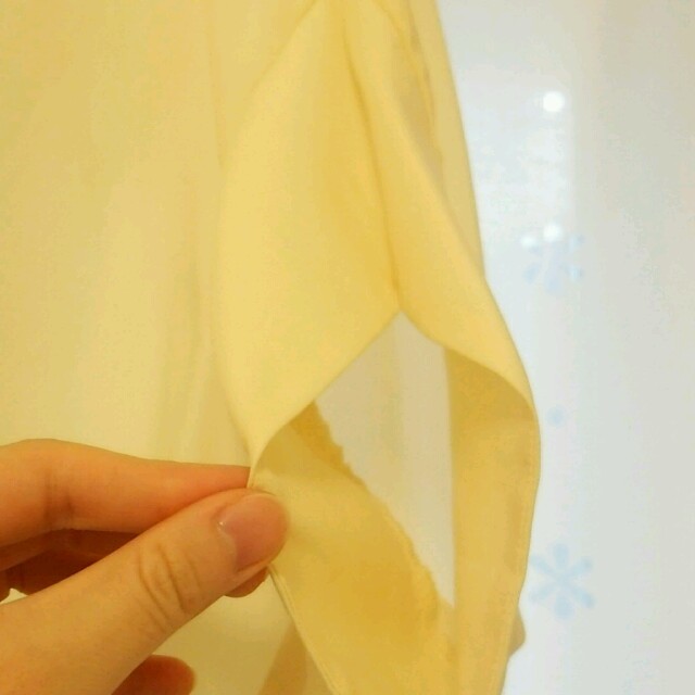 AG(エージー)のAG by acuagirl 薄い黄色のシャツ レディースのトップス(シャツ/ブラウス(半袖/袖なし))の商品写真