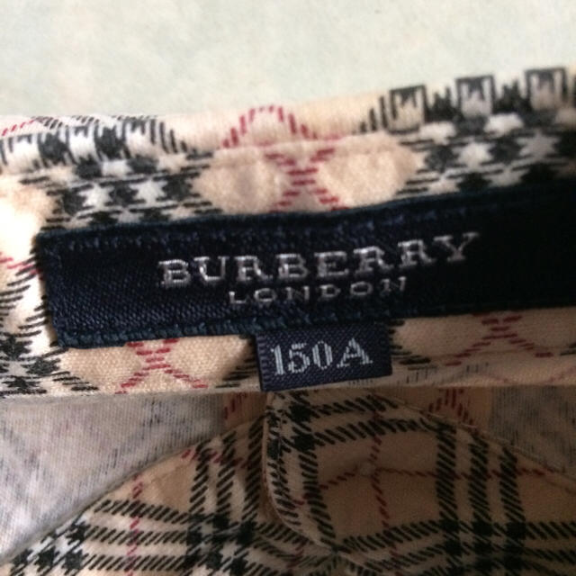 BURBERRY(バーバリー)のバーバリー シャツ 美品 キッズ/ベビー/マタニティのキッズ服女の子用(90cm~)(ブラウス)の商品写真