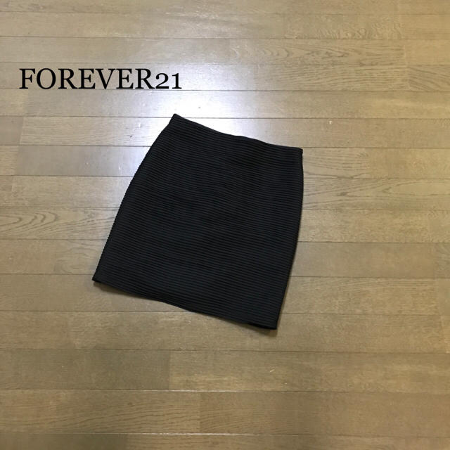 FOREVER 21(フォーエバートゥエンティーワン)のタイトスカート レディースのスカート(ひざ丈スカート)の商品写真