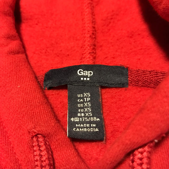 GAP(ギャップ)のMisa様専用【GAP】パーカー《red》 レディースのトップス(パーカー)の商品写真