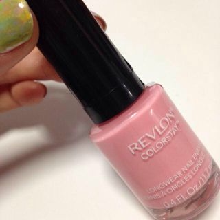 レブロン(REVLON)の【新品】REVLONマニキュア ネイル(その他)