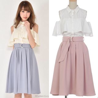 ティティアンドコー(titty&co)の今期夏物♡新品♡ベルト付スカート(ひざ丈スカート)