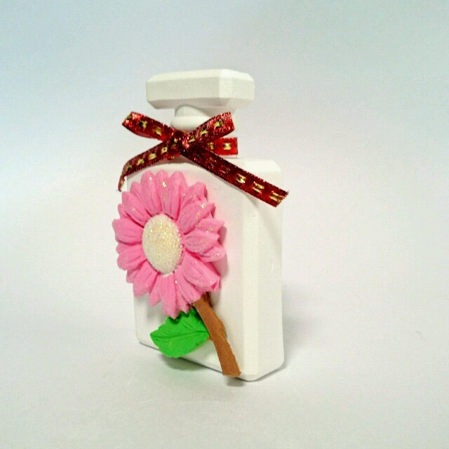 Original アロマストーンの香水瓶型 ひまわりピンク の通販 By La Parfum De Fleur K オリジナルならラクマ