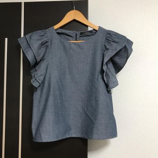 ダブルクローゼット(w closet)の【w closet】送料込み/袖フリルブラウス(シャツ/ブラウス(半袖/袖なし))