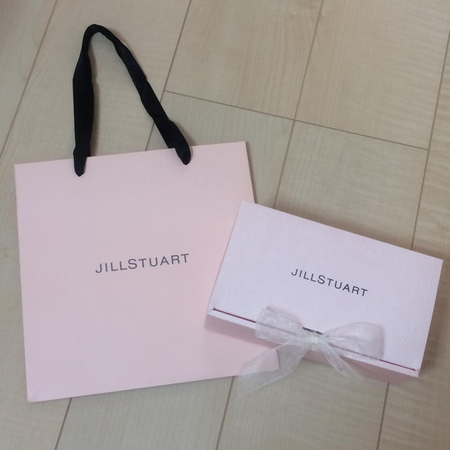 JILLSTUART(ジルスチュアート)のJILLSTUART♡ギフトボックス ショッパー付き レディースのバッグ(ショップ袋)の商品写真