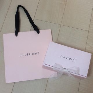 ジルスチュアート(JILLSTUART)のJILLSTUART♡ギフトボックス ショッパー付き(ショップ袋)