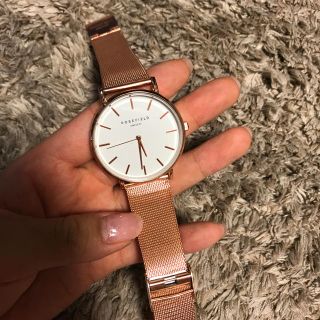 ダニエルウェリントン(Daniel Wellington)の着画あり！ROSE FIELD腕時計(腕時計)