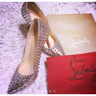 クリスチャンルブタン(Christian Louboutin)の送料無料 定番の形 クリスチャンルブタン  銀座店 付属品あり(ハイヒール/パンプス)