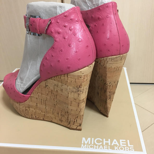 Michael Kors(マイケルコース)のマイケルコース♡オーストリッチサンダル♡ レディースの靴/シューズ(サンダル)の商品写真