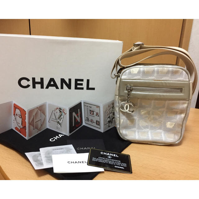 CHANEL(シャネル)のmami様専用 レディースのバッグ(ショルダーバッグ)の商品写真