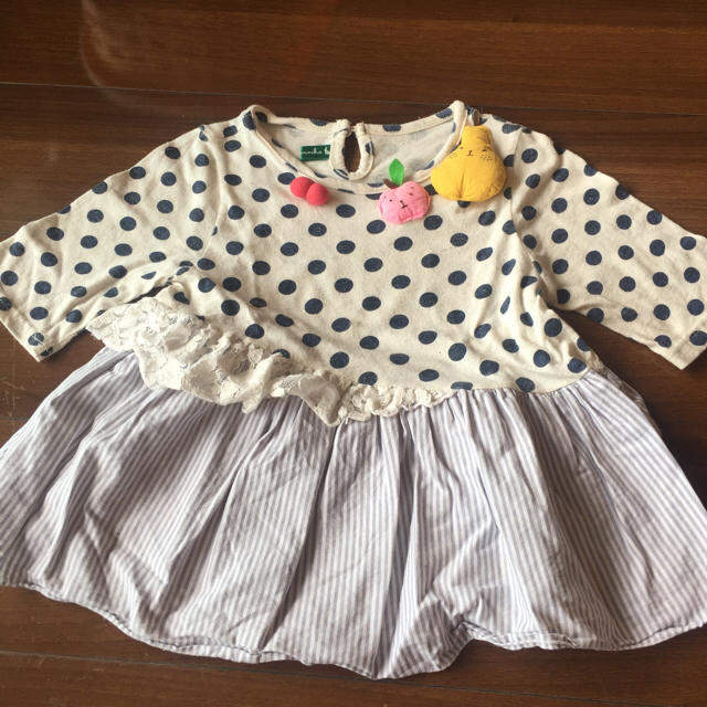 韓国子供服☆annika フリルT キッズ/ベビー/マタニティのキッズ服女の子用(90cm~)(Tシャツ/カットソー)の商品写真