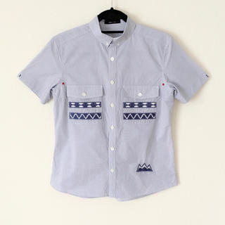 ネネット(Ne-net)のNe-net 刺繍ポケット コットンシャツ(シャツ/ブラウス(半袖/袖なし))