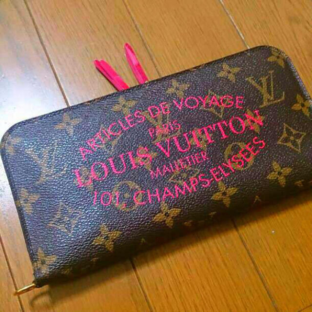 LOUIS VUITTON(ルイヴィトン)の《正規品》ポルトホォイユアンソリット♡モノグラム♡フラワー レディースのファッション小物(財布)の商品写真