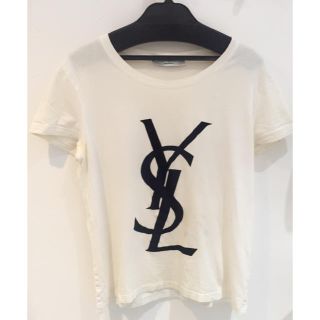 YSL Tシャツロゴ入り