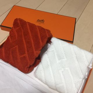 HERMES ハンドタオル　新品箱入り