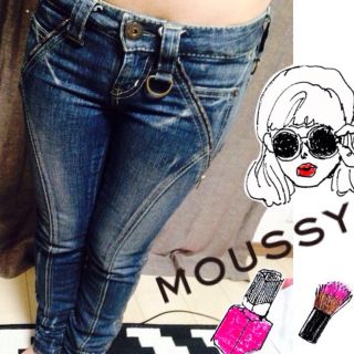 マウジー(moussy)のmoussy サイドジップデニム(デニム/ジーンズ)