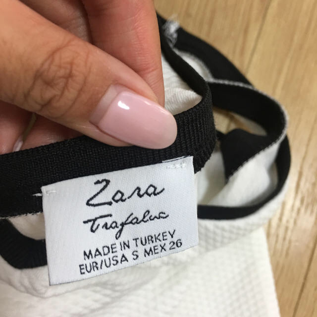 ZARA(ザラ)のZARAタンクトップ レディースのトップス(タンクトップ)の商品写真