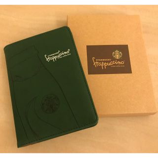 スターバックスコーヒー(Starbucks Coffee)の台湾 スタバ パスポート カバー グリーン 中古(日用品/生活雑貨)