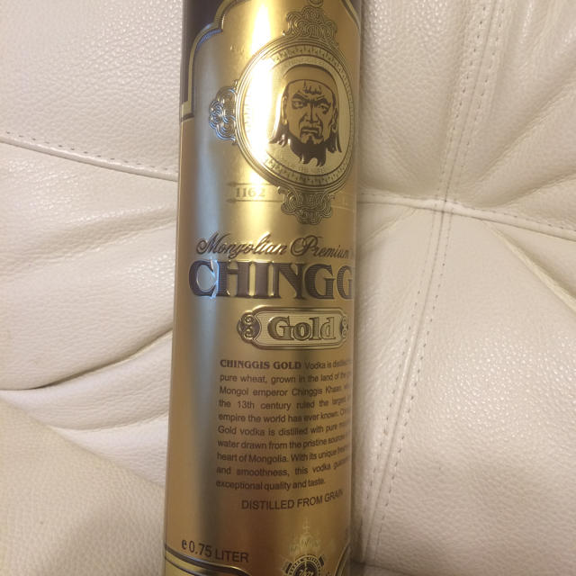 モンゴル最高級ウォッカ CHINGGIS GOLDの通販 by ことり's shop モンゴル最高級ウォッカ CHINGGIS GOLDの通販 by ことり's shop
