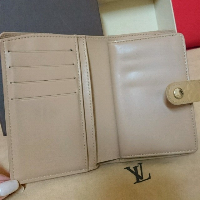 LOUIS VUITTON(ルイヴィトン)のヴィトン/❣️二つ折りがま口財布❣️ レディースのファッション小物(財布)の商品写真