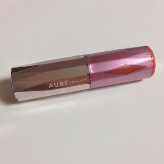 オーブクチュール(AUBE couture)の石原さとみ 唇 リップ 口紅 ルージュ うるうる 大人 ナチュラル オレンジ(口紅)